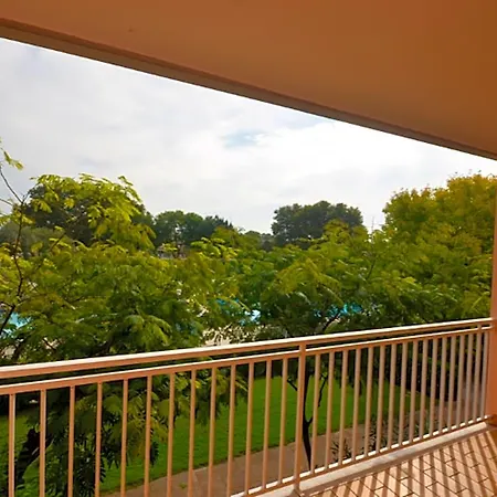 Spacious With Private Garden And Shared Pool By Beahost Bibione