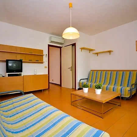 Spacious With Private Garden And Shared Pool By Beahost Hotel Bibione